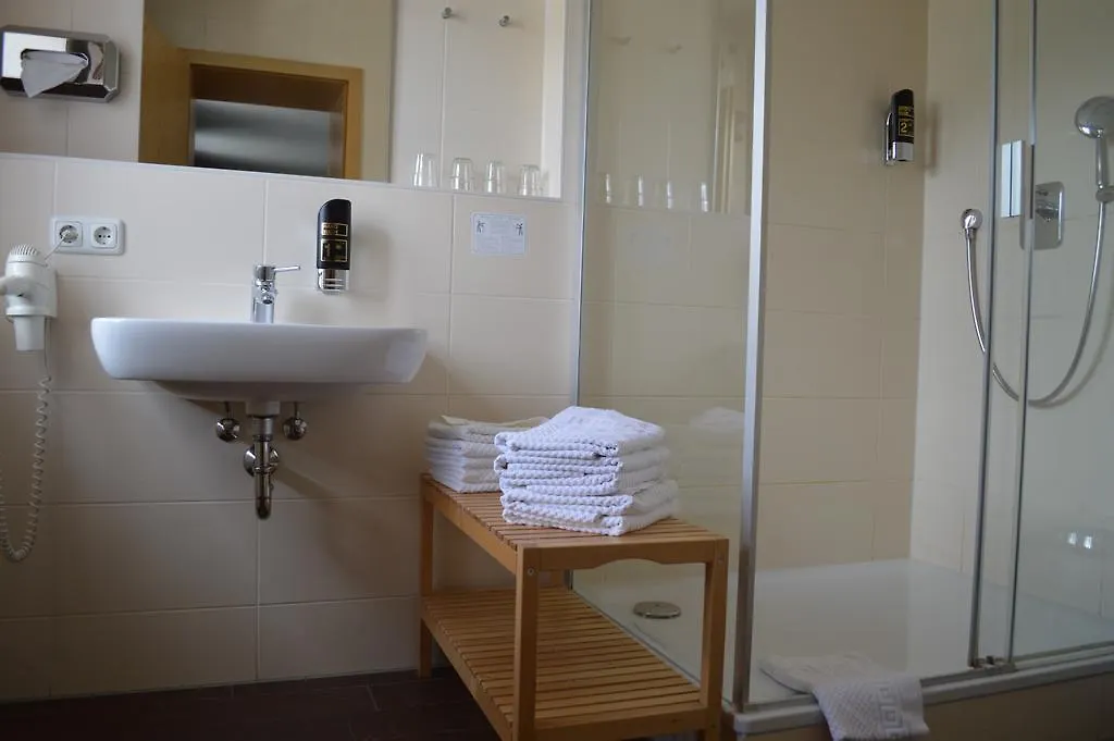 Hotel Daimerwirt Moosinning Germania
