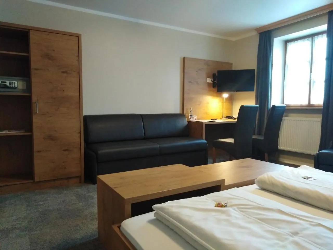 Hotel Daimerwirt Moosinning 3*,